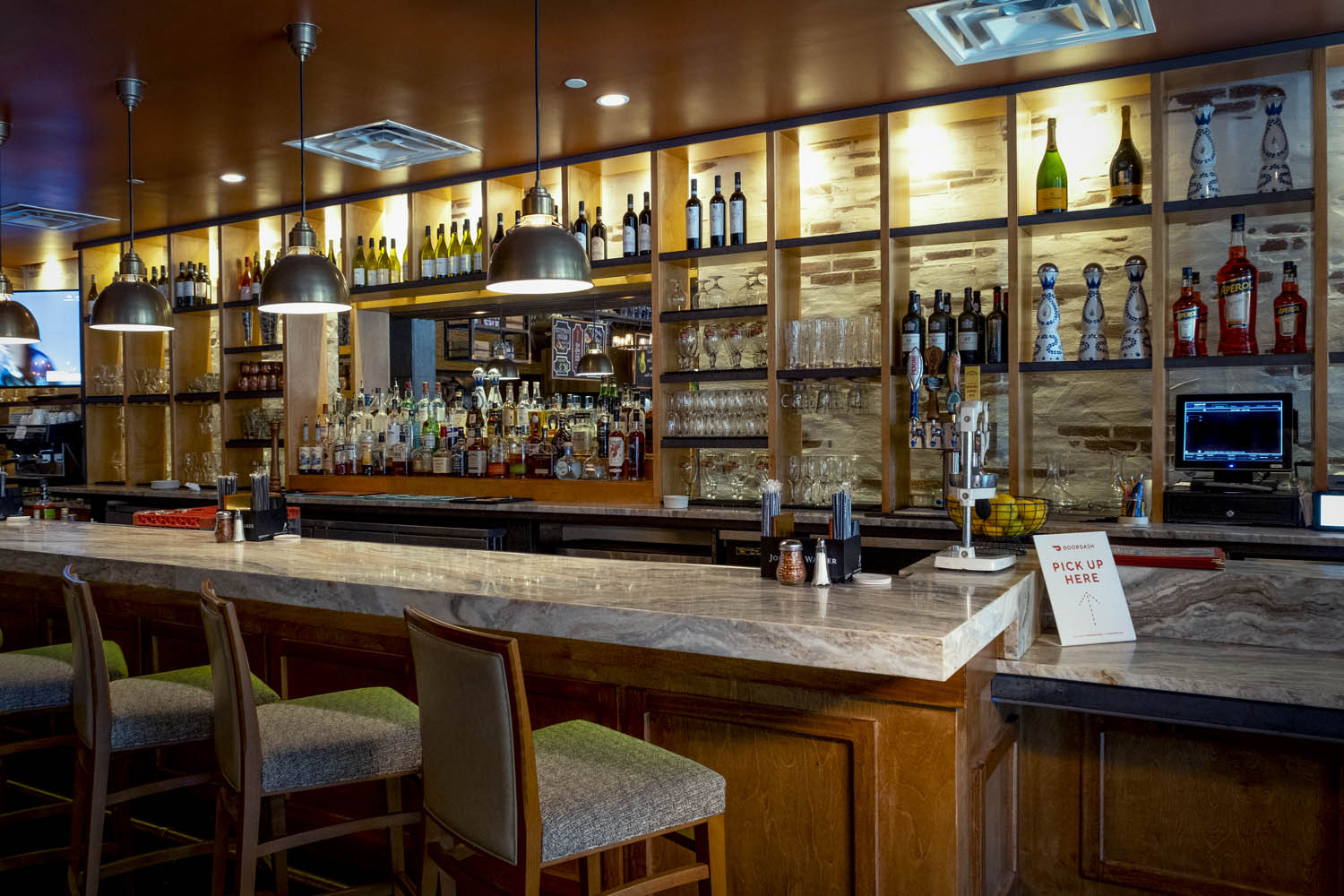 Taverna Bar